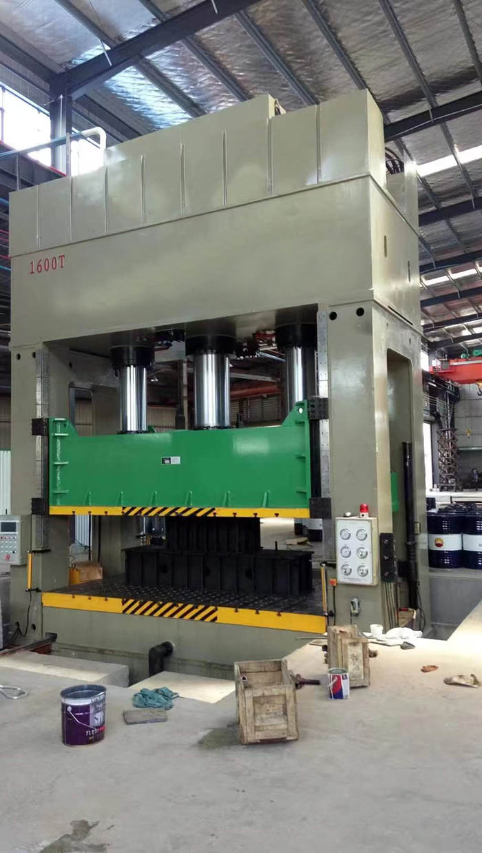 1600T框架式液壓機/